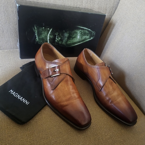 Magnanni Brown Leather Oxfords with Cap Toe Size 9.5